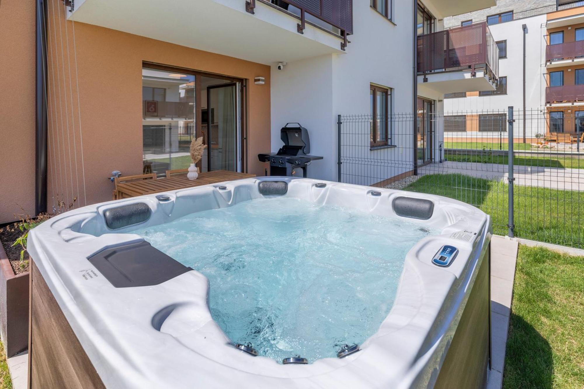 Boho Apt W Jacuzzi, Grill & Garden Modra Exteriér fotografie